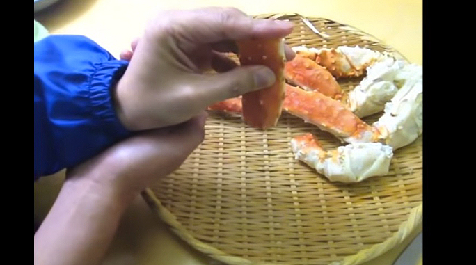 【動画】ネットで話題になった蟹のむき方講座が凄すぎると話題！